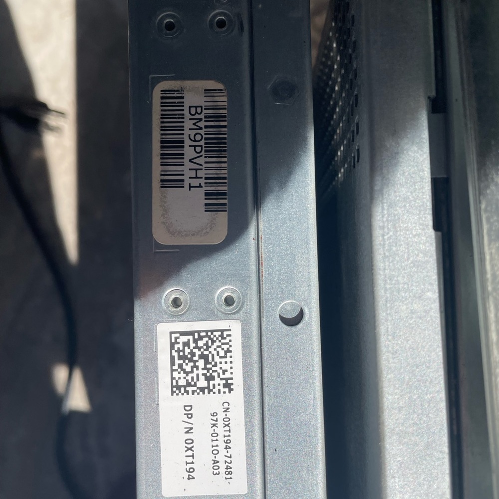 Dell Poweredge R710 and R610
Server Units - Picture 13 of 14